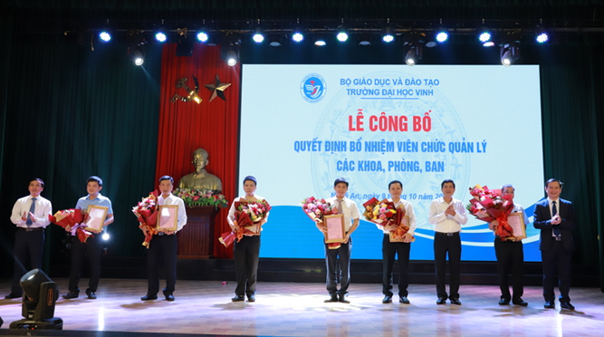  Đồng chí Trần Ngọc Long tiếp tục được bổ nhiệm Trưởng Khoa Xây dựng nhiệm kỳ 2021-2026